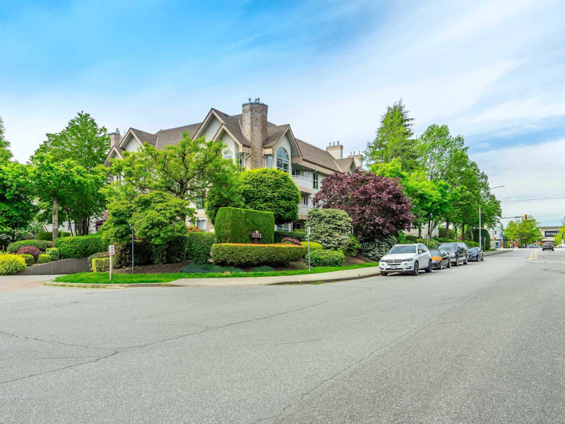 316 - 7171 121st Street, Surrey BC V3W 1G9