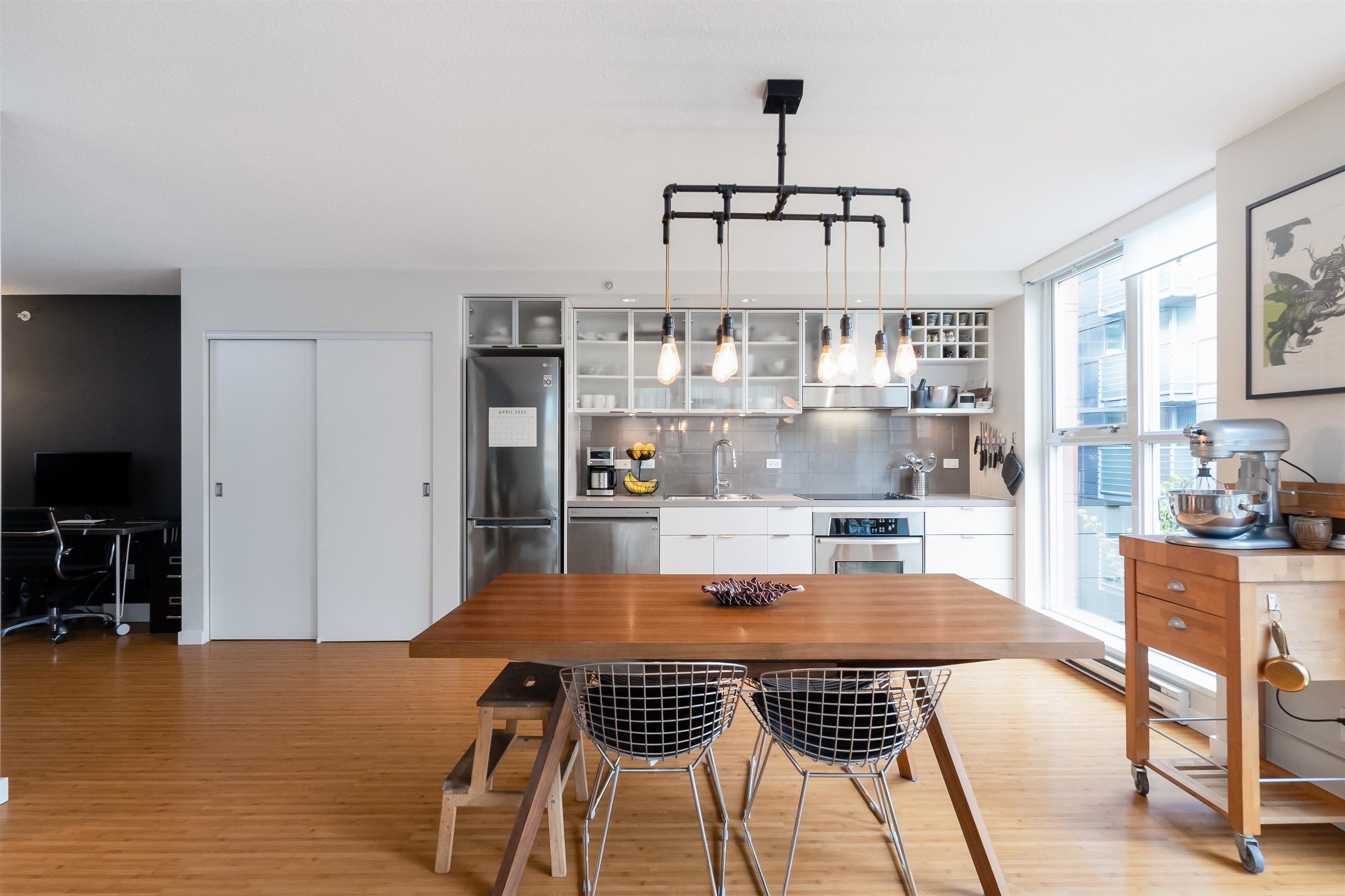 601-168 Powell Street, Vancouver, BC, V6A 0B2