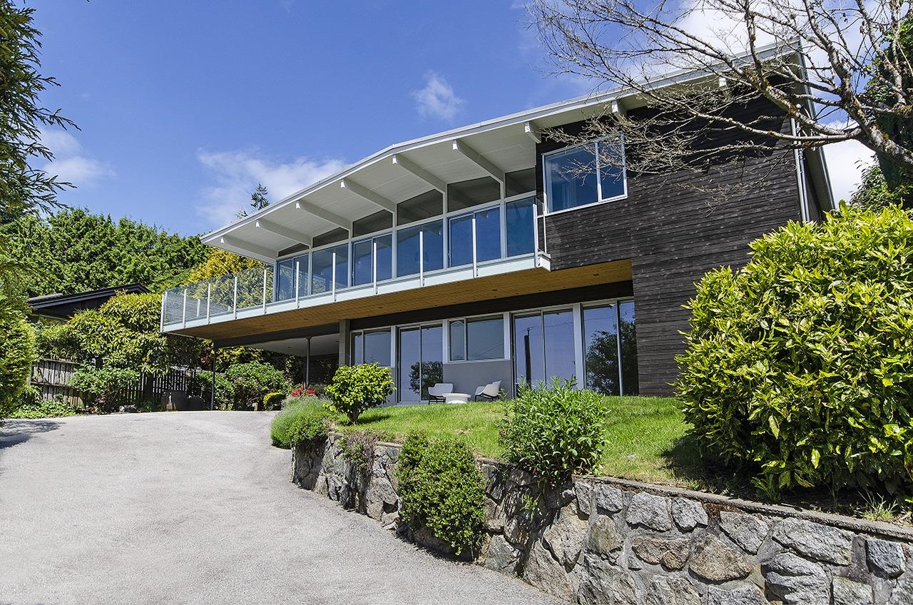 4045 Bayridge Avenue, West Vancouver, BC, V7V 3J9