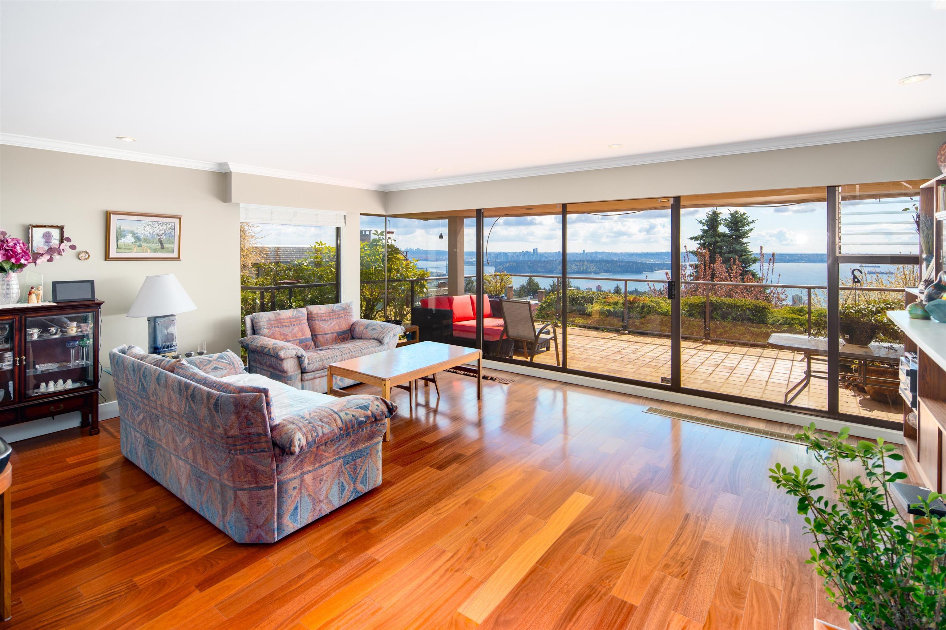 14-2246 Folkestone Way, West Vancouver, BC, V7S 2X7