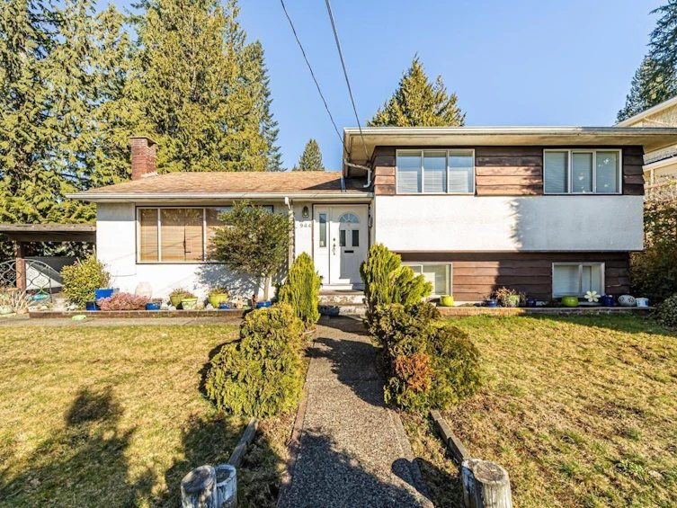 944 Handsworth Road, North Vancouver, BC, V7R 2A3