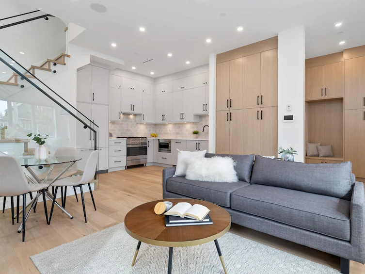 771 E 30th Avenue, Vancouver, BC, V5V 2V8
