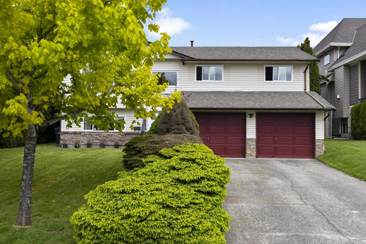 15271 85 Avenue, Surrey, BC, V3S 2P5