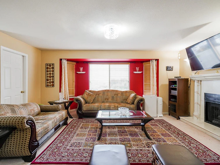 8229 167a Street, Surrey, BC, V4N 3H5