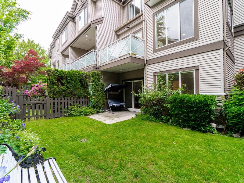 27 - 15133 29a Avenue, Surrey BC V4P 3G4