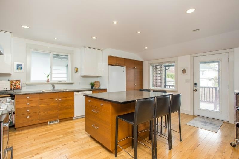 3207 Adanac Street, Vancouver, BC, V5K 2P2