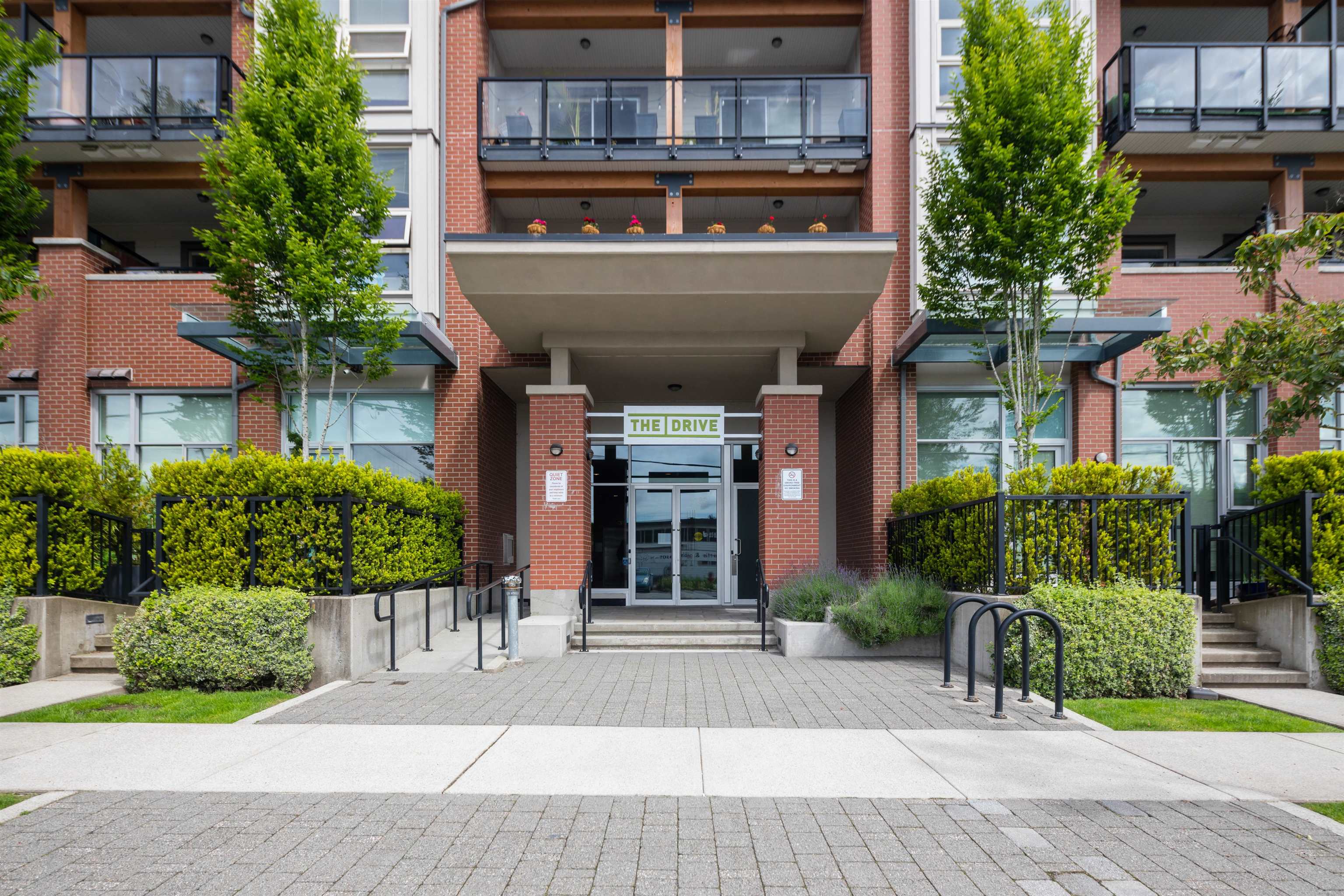 310-1182 W 16th Street, North Vancouver, BC, V7P 0B3