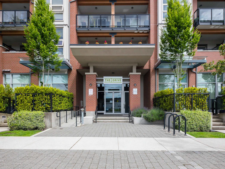 310-1182 W 16th Street, North Vancouver, BC, V7P 0B3