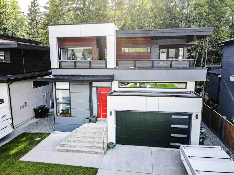 39211 Falcon Crescent, Squamish, BC, V8B 0V3