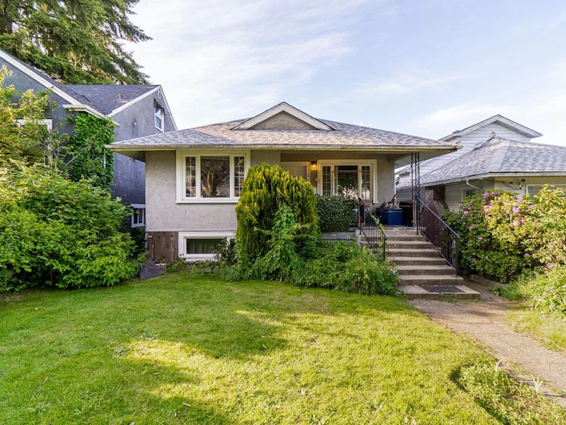 2511 E 28th Avenue, Vancouver BC V5R 1R7