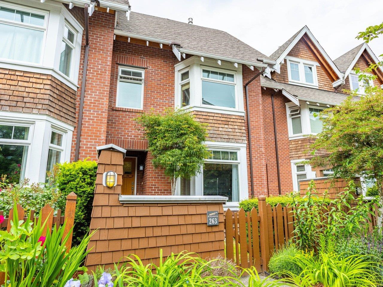 263 Salter Street, New Westminster, BC, V3M 0B5