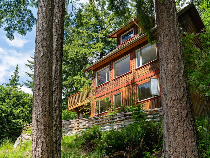 967 Captain Cates Walk, Bowen Island BC V0N 1G1
