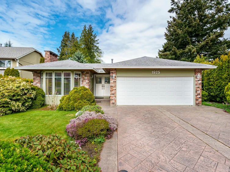 1925 Southmere Crescent, Surrey, BC, V4A 6V6