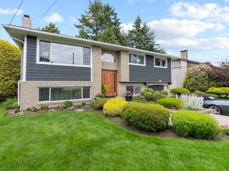 5311 10a Avenue, Delta, BC, V4M 1Y5