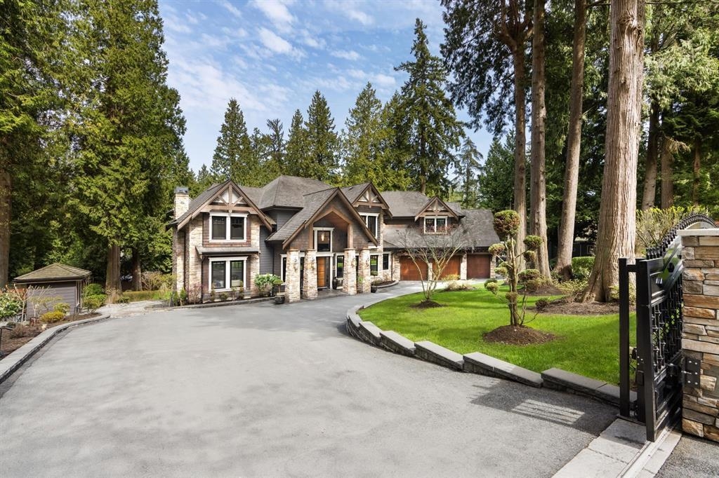 13415 Vine Maple Drive, Surrey, BC, V4P 1W8