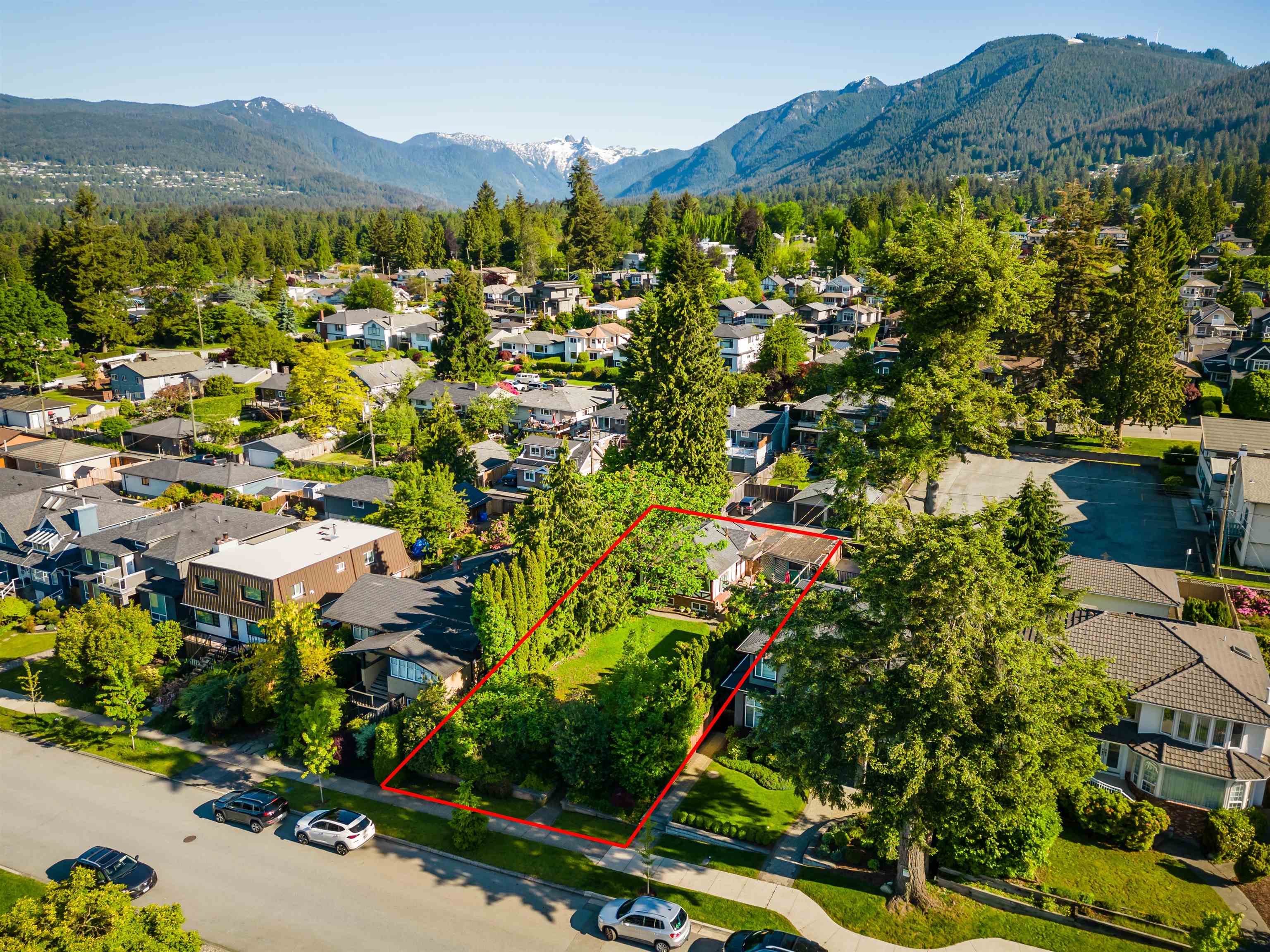 224 W 26th Street, North Vancouver, BC, V7N 2G4