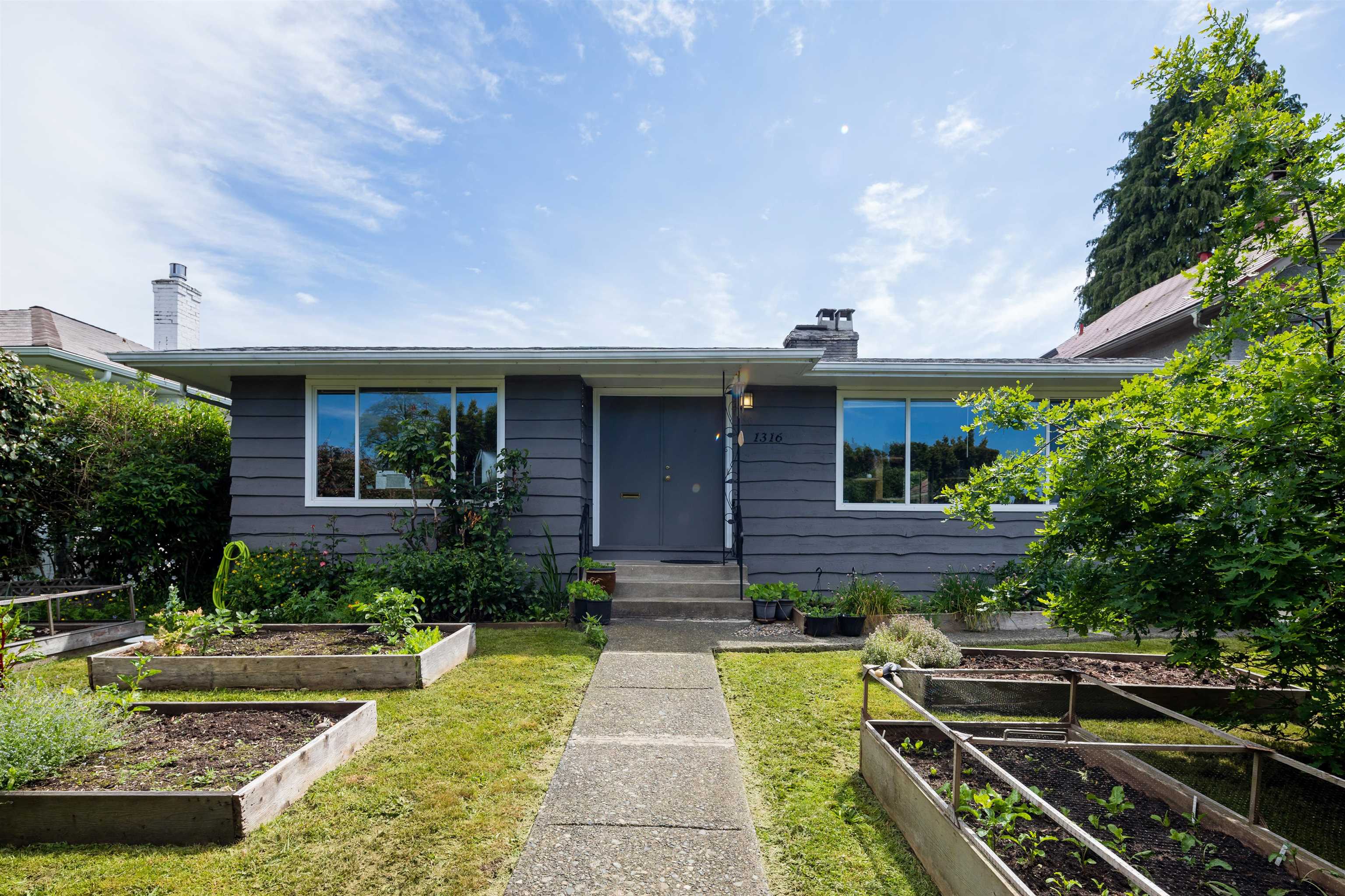 1316 Grand Boulevard, North Vancouver, BC, V7L 3X6