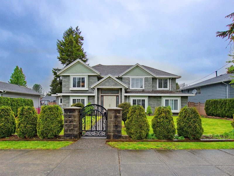 10055 128th Street, Surrey BC V3T 2Z1