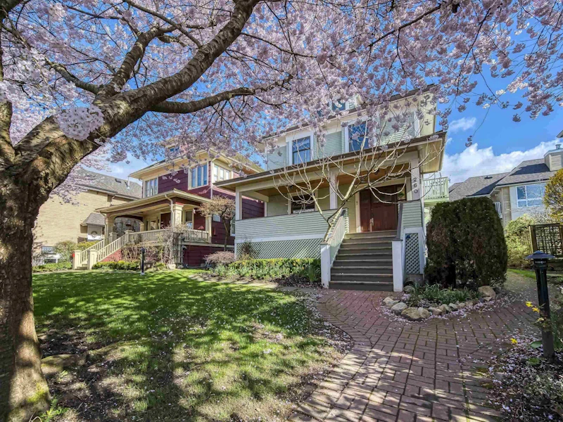 260 E Keith Road, North Vancouver BC V7L 1V5