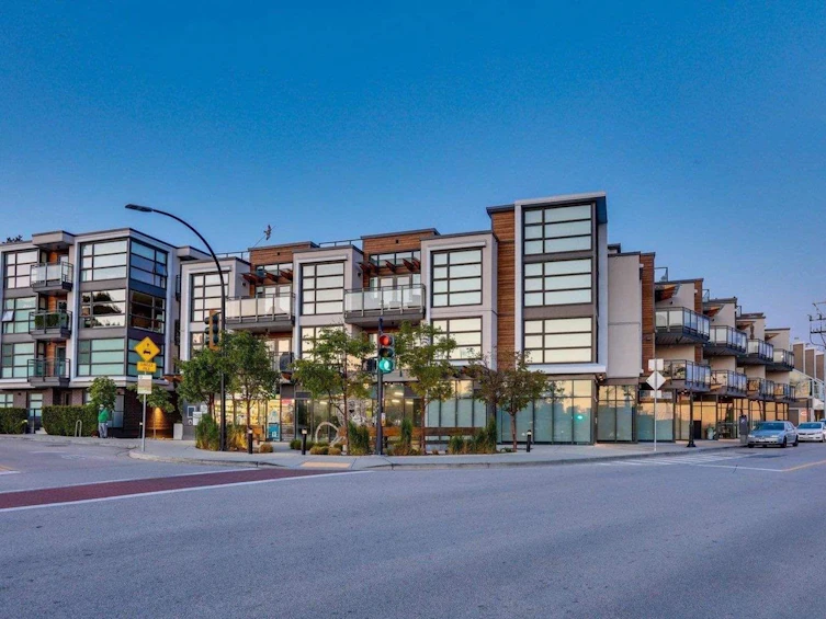 307-1160 Oxford Street, Surrey, BC, V4B 0B3