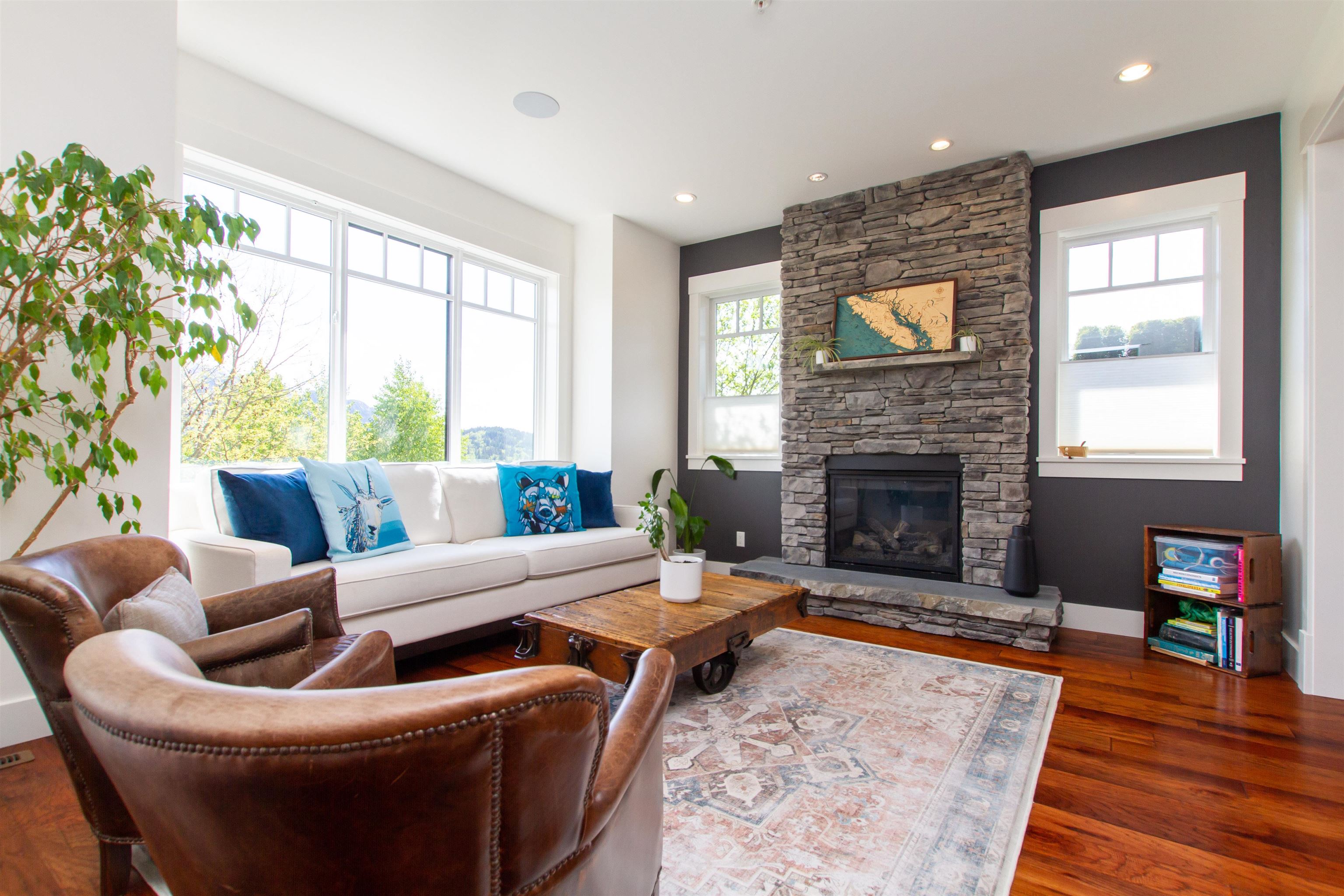 2951 Strangway Place, Squamish, BC, V8B 0P8