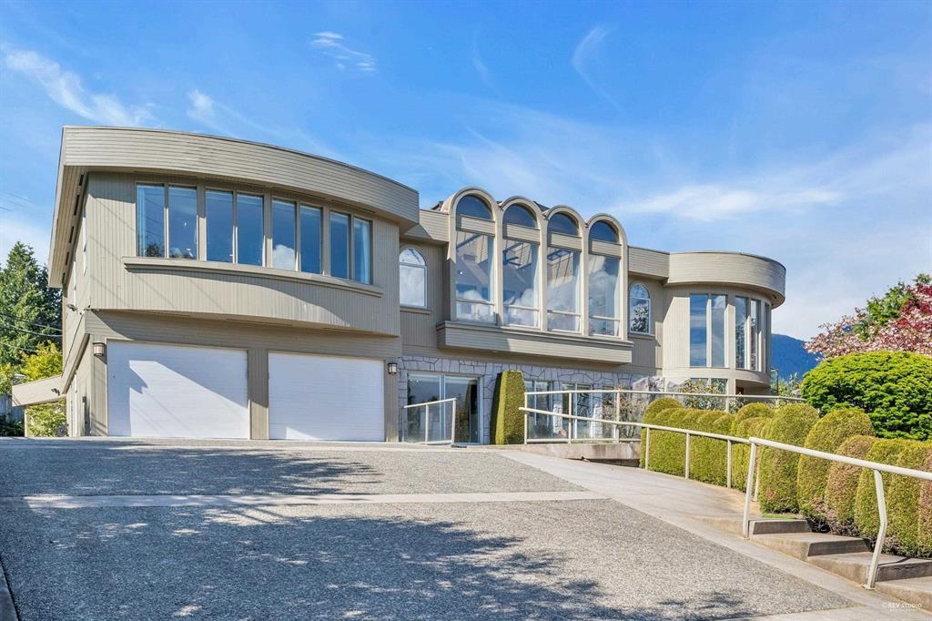 751 Kenwood Road, West Vancouver, BC, V7S 1S7