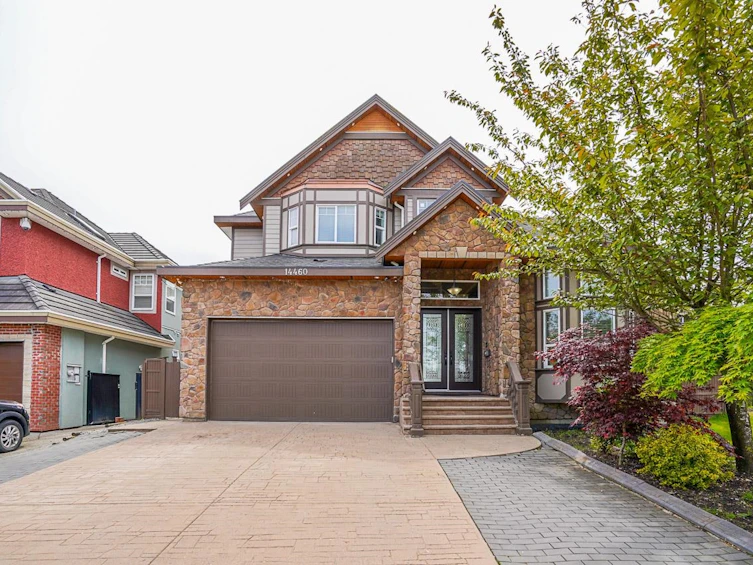 14460 75a Avenue, Surrey, BC, V3S 3T5