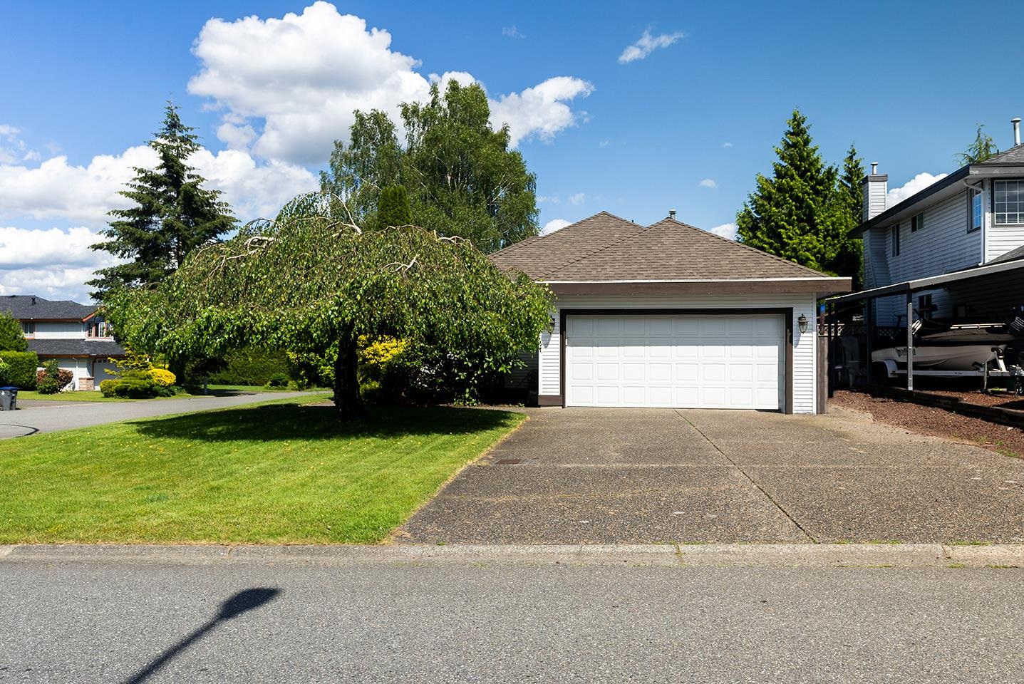16316 87 Avenue, Surrey, BC, V4N 1C3