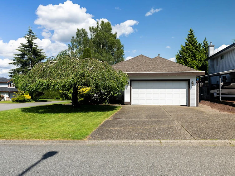 16316 87 Avenue, Surrey, BC, V4N 1C3