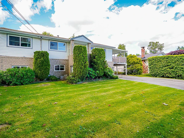 15505 84 Avenue, Surrey, BC, V3S 2N3