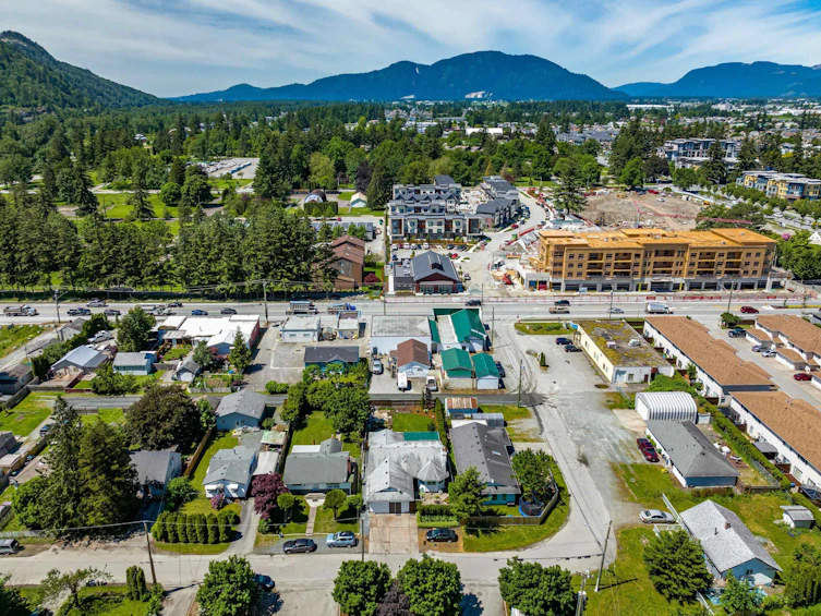5499 Viola Street, Chilliwack, BC, V2R 3M6