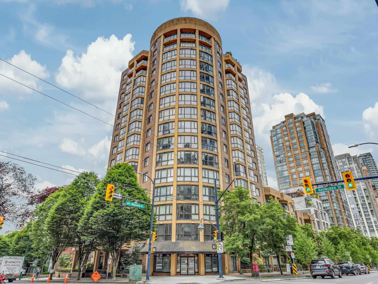 1105-488 Helmcken Street, Vancouver, BC, V6B 6E4