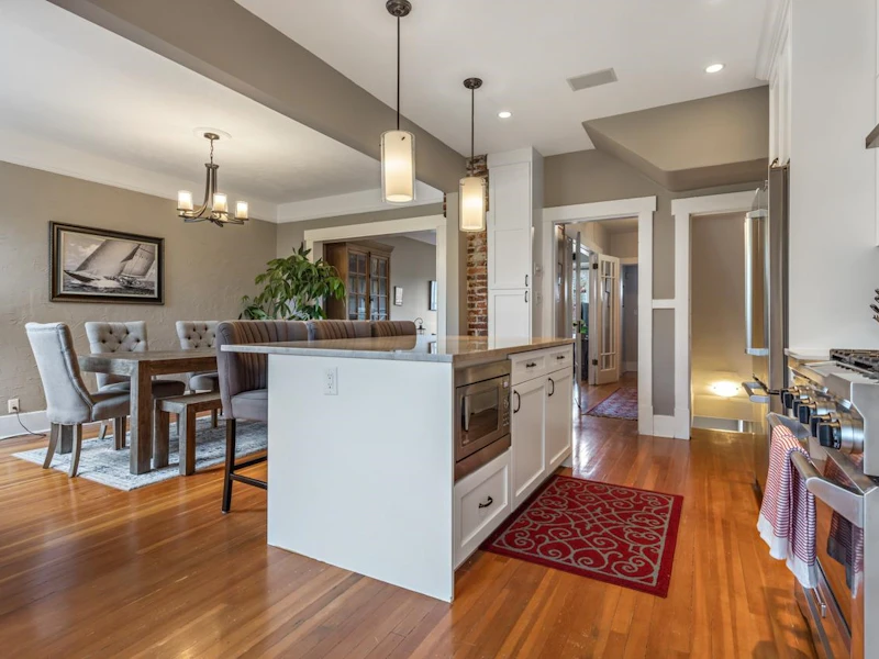 1729 Mcspadden Avenue, Vancouver BC V5N 1L3