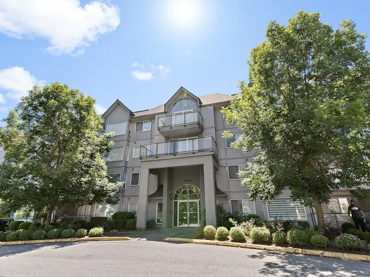 210-33668 King Road, Abbotsford, BC, V2S 7P8