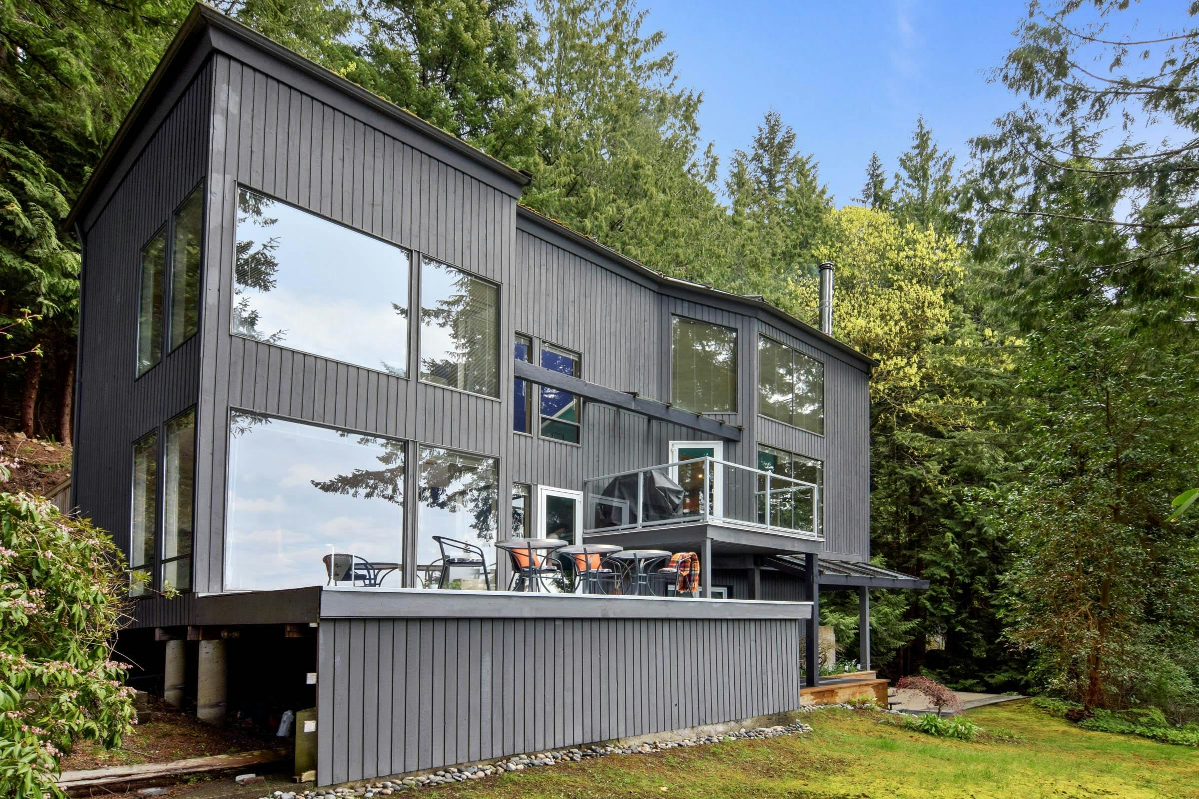 225 Mountain Drive, West Vancouver, BC, V0N 2E0