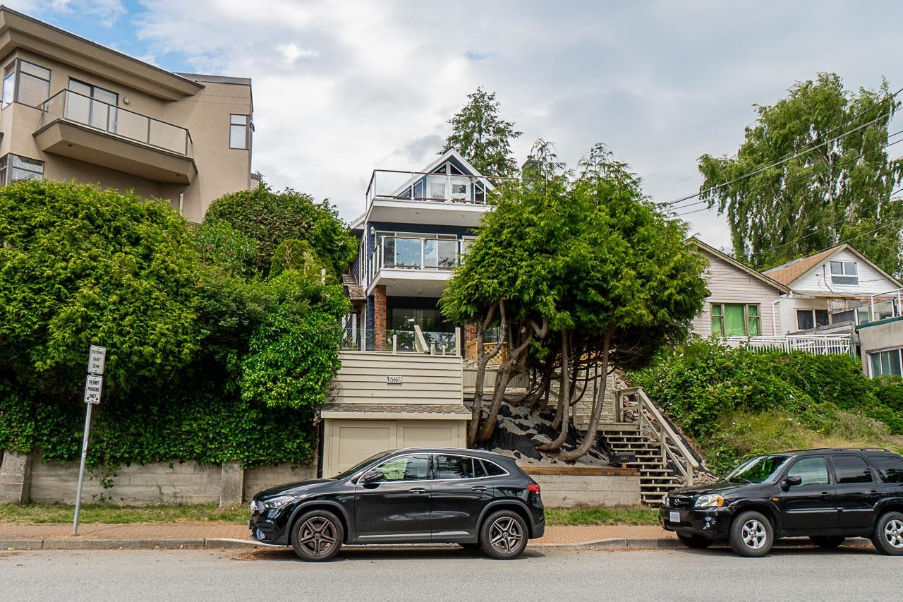 15667 Marine Drive, Surrey, BC, V4B 1E3