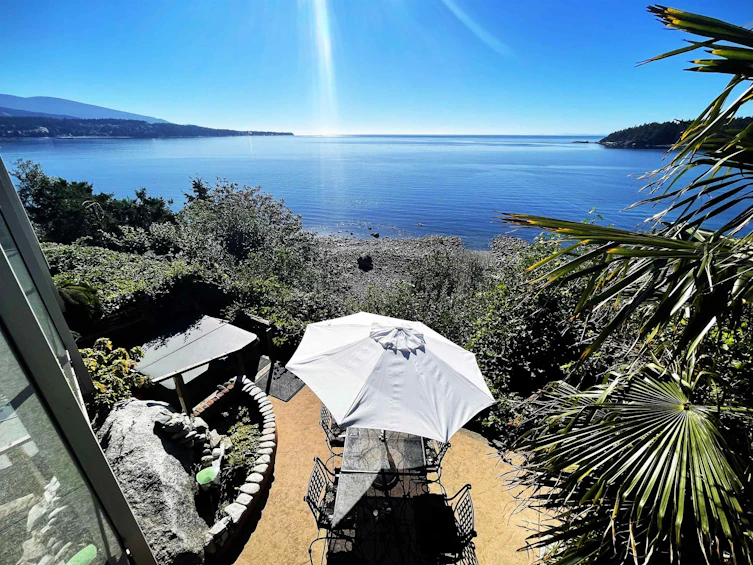 6231 Sunshine Coast Highway, Sechelt, BC, V7Z 0M1