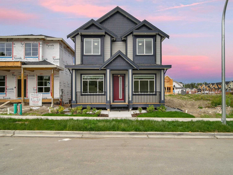 7377 197 Street, Langley, BC, V2Y 3E7