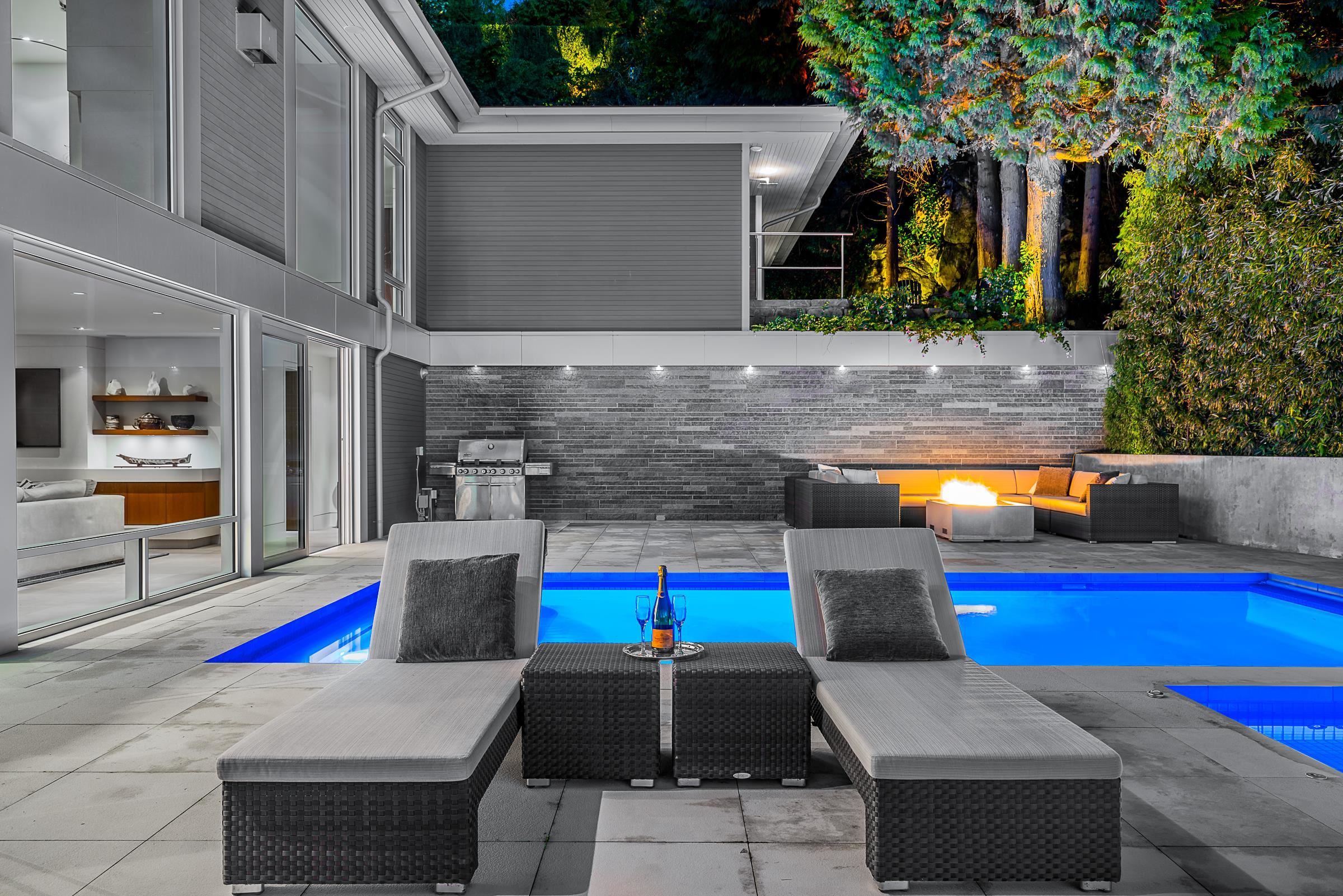 6189 Nelson Avenue, West Vancouver, BC, V7W 2A1