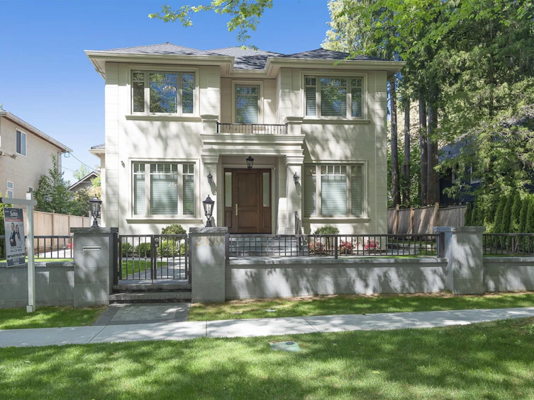 2399 W 35th Avenue, Vancouver, BC, V6M 1J7