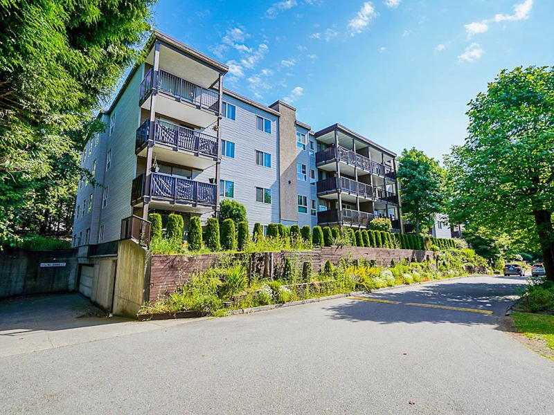 312 - 10698 151a Street, Surrey BC V3R 8T5