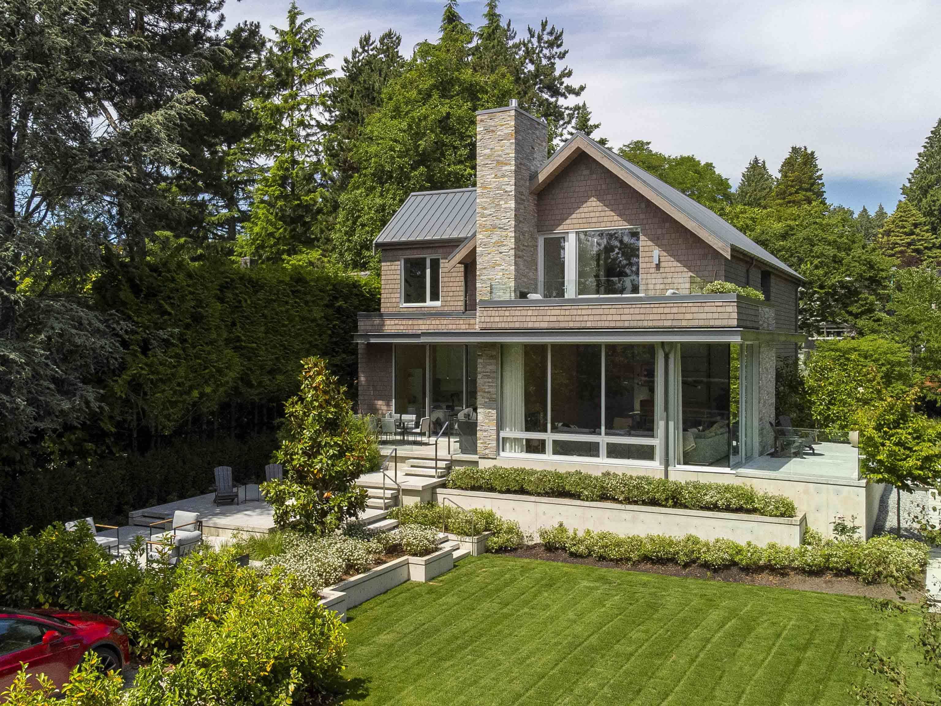 6425 Collingwood Street, Vancouver, BC, V6N 4B3