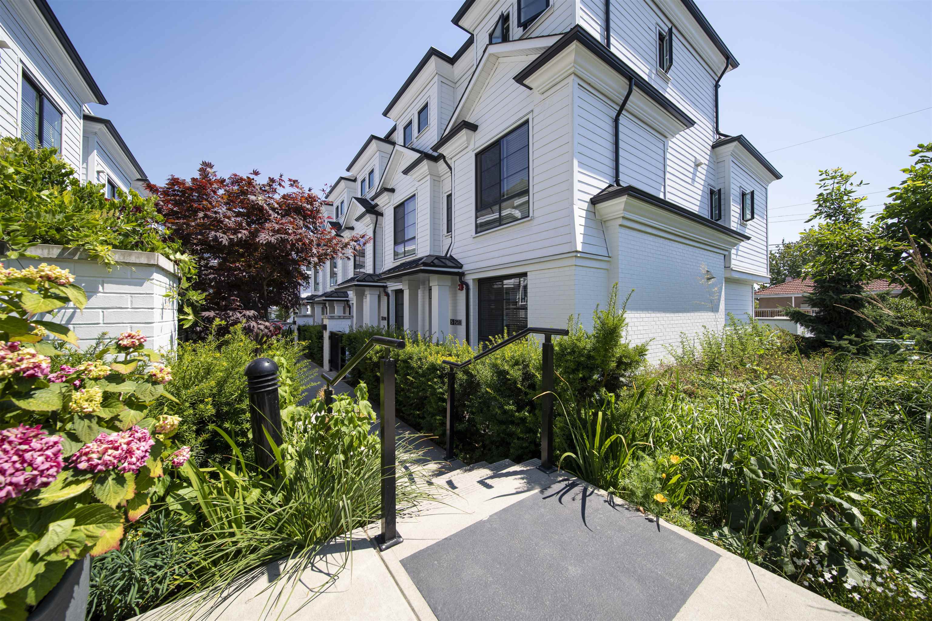 5-218 W 62nd Avenue, Vancouver, BC, V5X 0G9