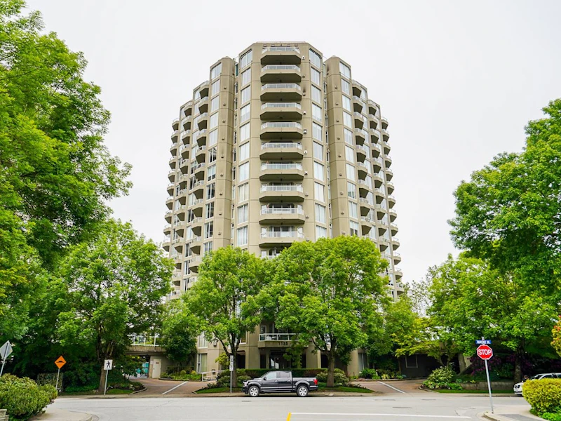 403 - 1135 Quayside Drive, New Westminster BC V3M 6J4