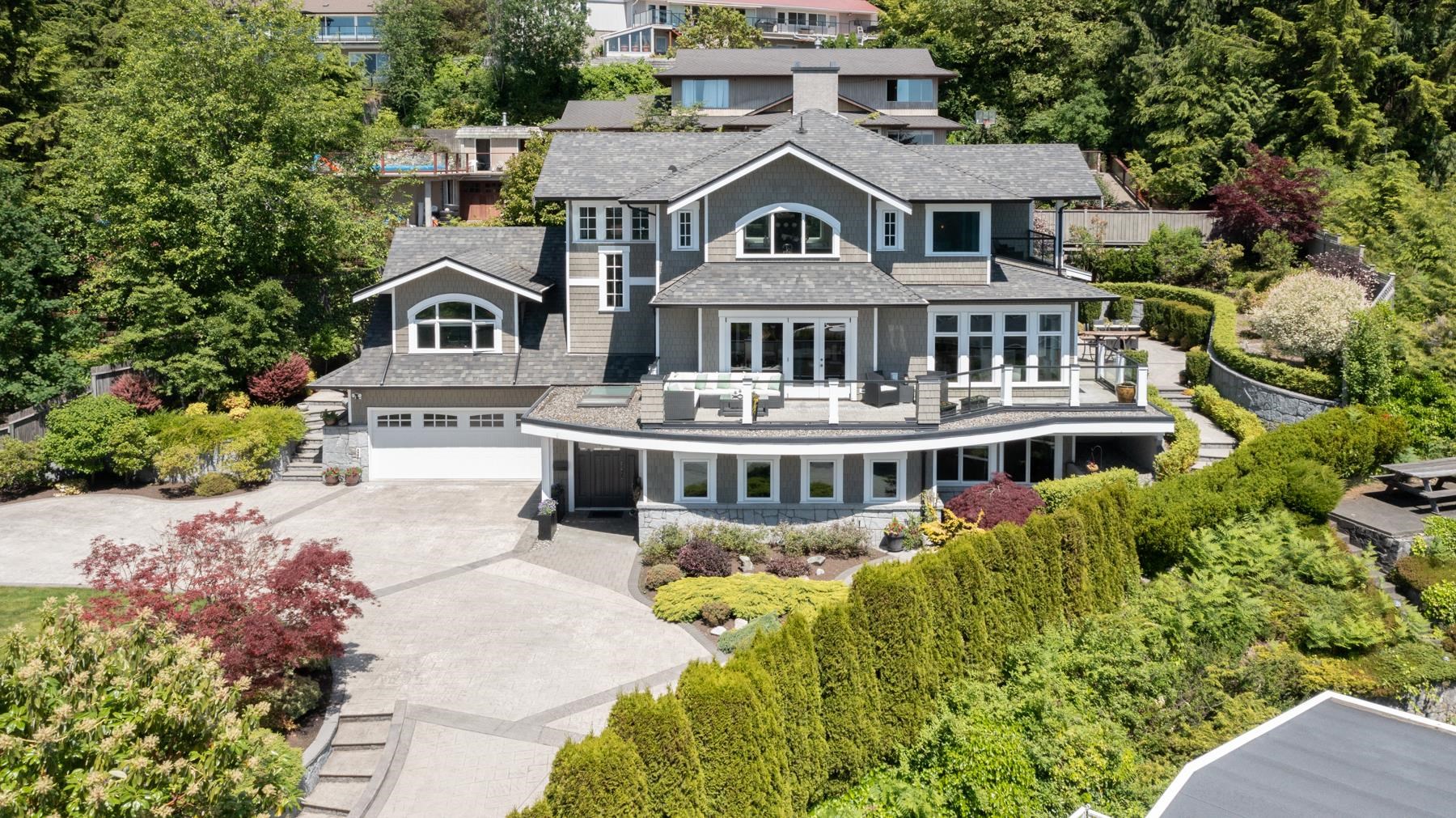 528 Alpine Court, North Vancouver, BC, V7R 2L6