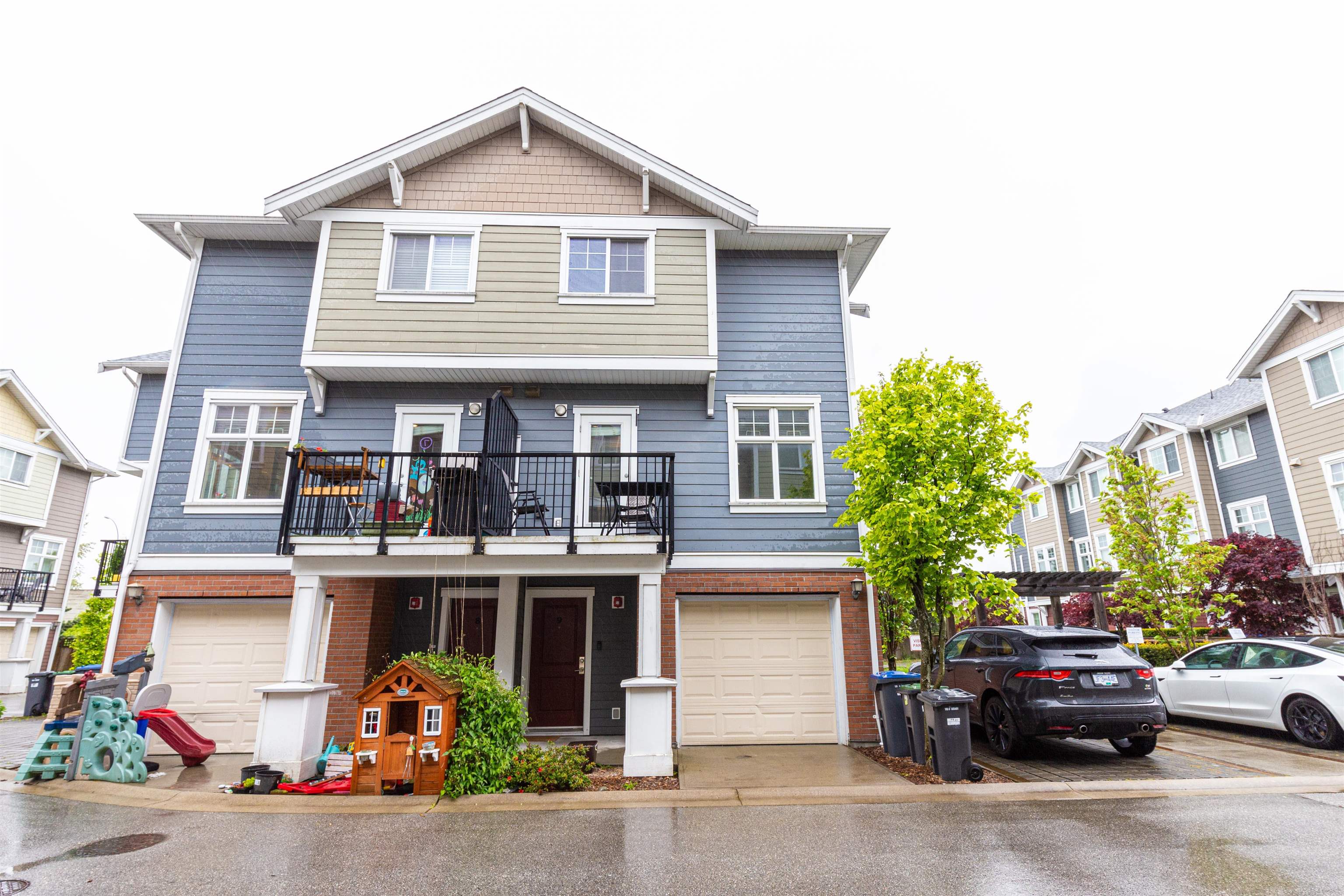 9-1135 Ewen Avenue, New Westminster, BC, V3M 5E3
