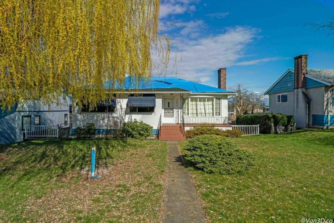 5852 Forglen Drive, Burnaby, BC, V5H 3L3