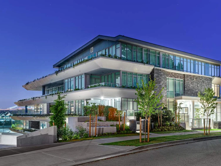 202-768 Arthur Erickson Place, West Vancouver, BC, V7T 0B6