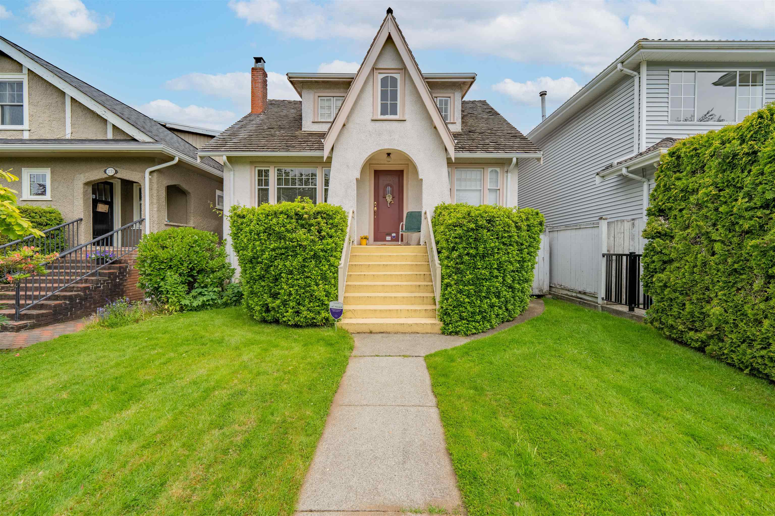 2125 W 45th Avenue, Vancouver, BC, V6M 2J2