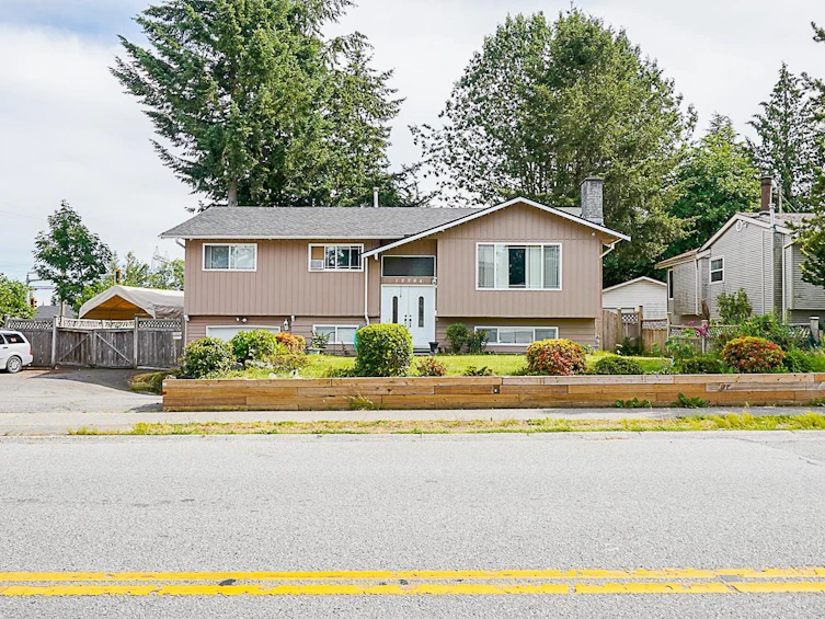 12784 90 Avenue, Surrey, BC, V3V 6G5
